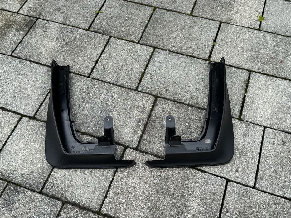 Oryginalne chlapacze przeciw błotne przednie BMW F10 F11 OEM seria 5