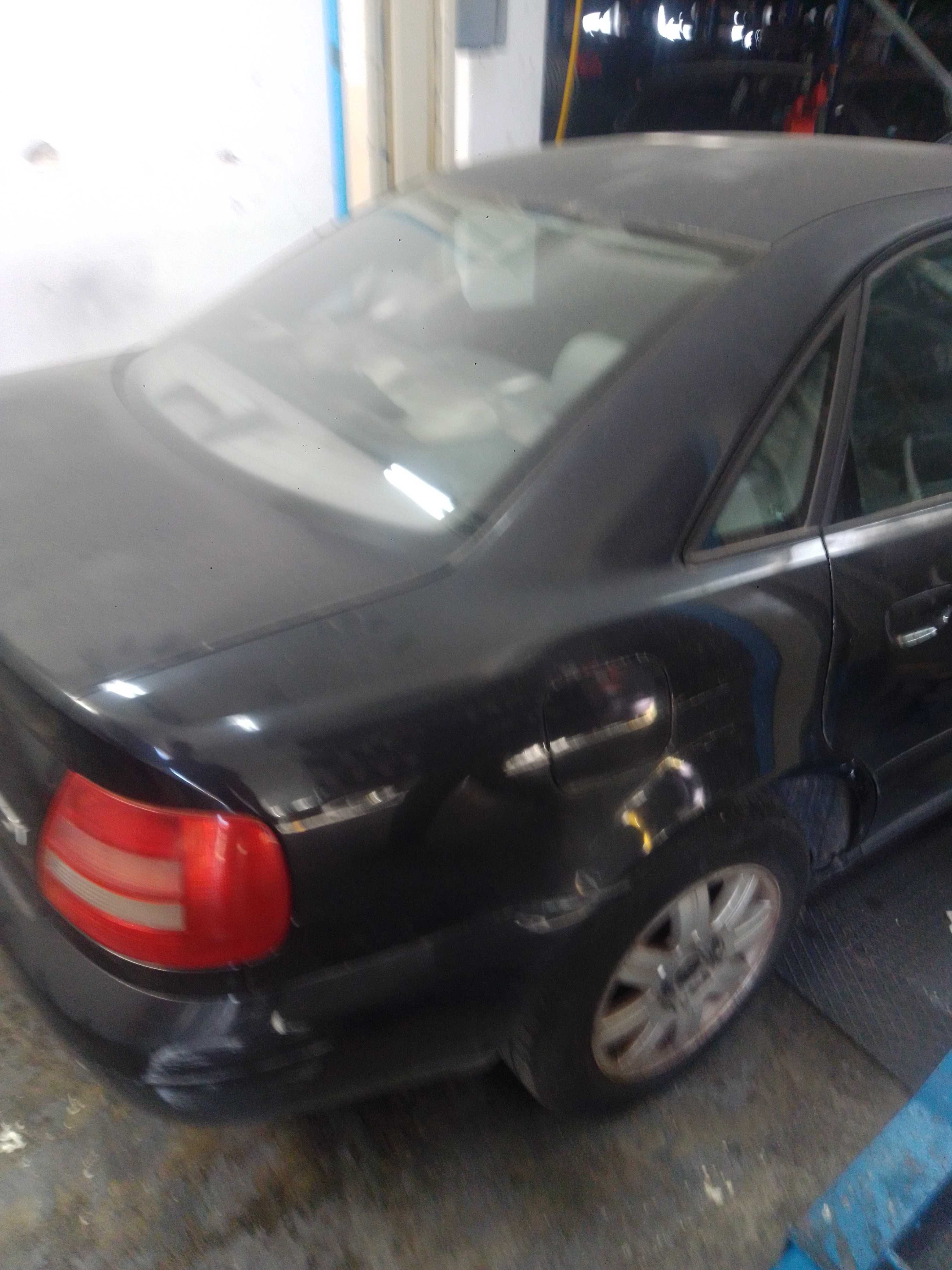 Audi A4 1.9 TDI para peças