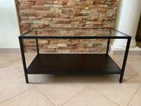 Mesa rectangular em metal preto com tampo de vidro