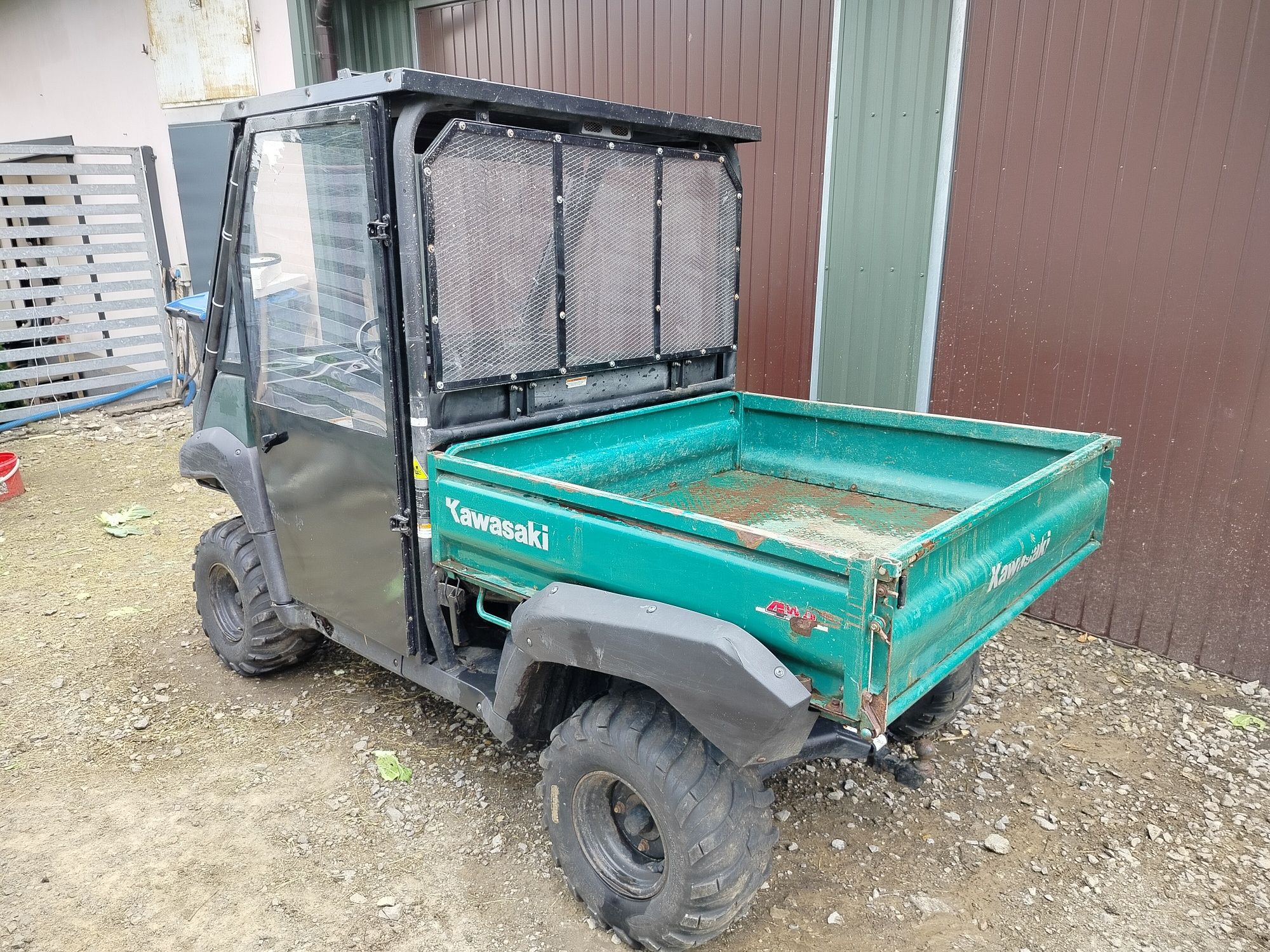 Kawasaki Mule 4x4 – pojazd użytkowy terenowy
