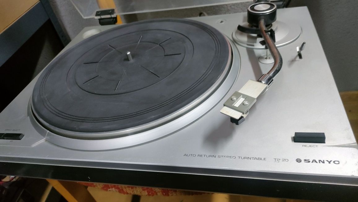 Sanyo TP 20 gramofon