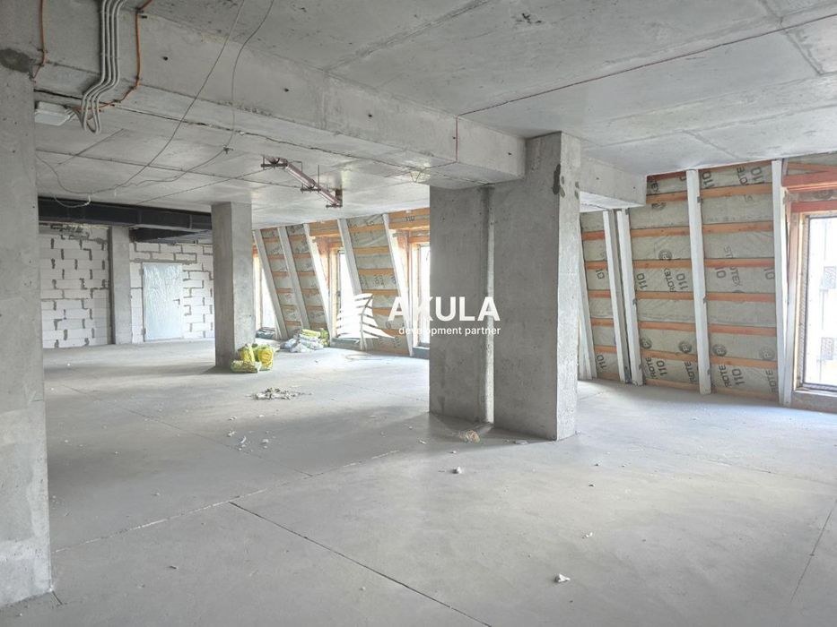 Офіс 4000+ м² у БЦ на Подолі, Нижній Вал 3–7