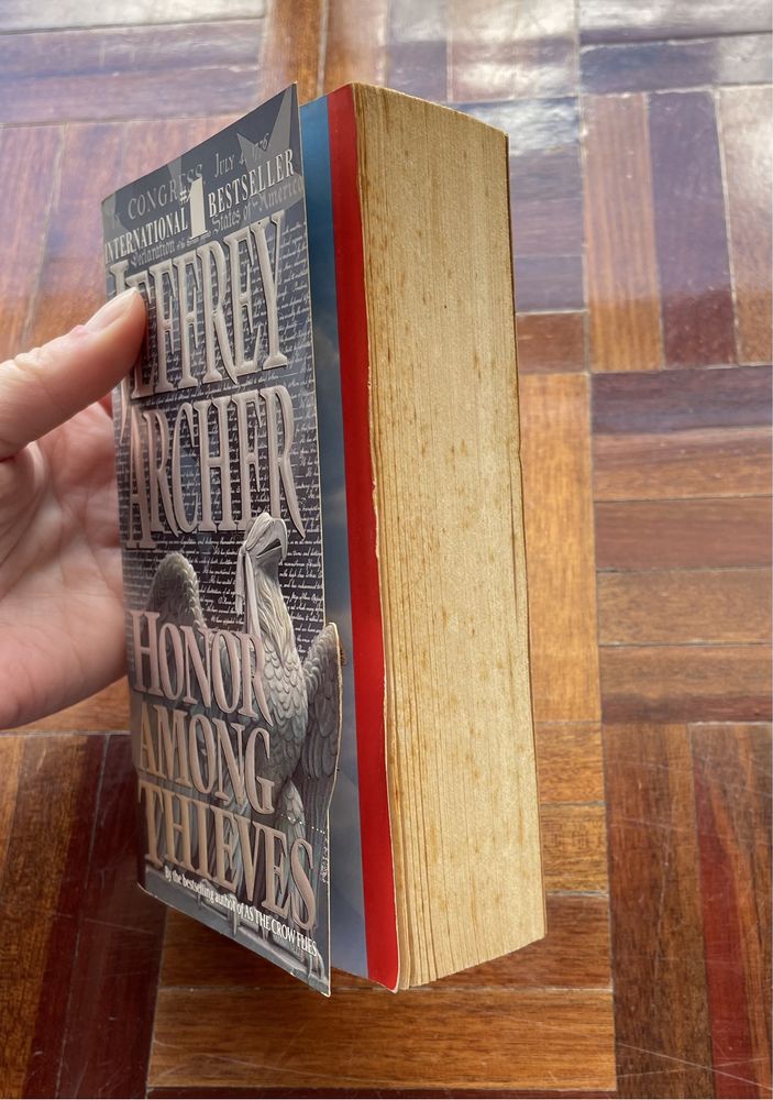Livro: "Honor among thieves", de Jeffrey Archer