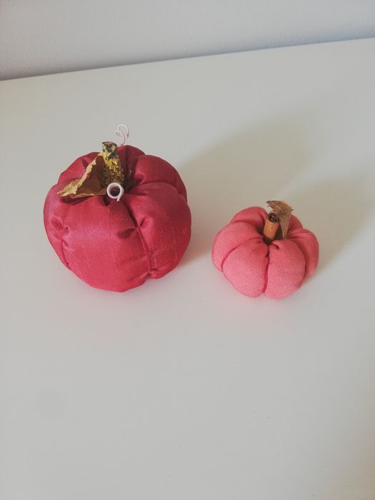 Conjunto de 2 abóboras feitas a mão