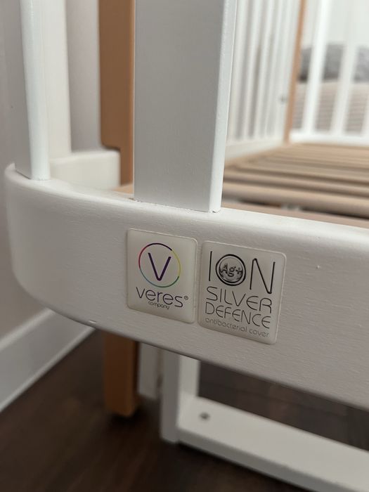 Ліжечко дитяче, на маятнику