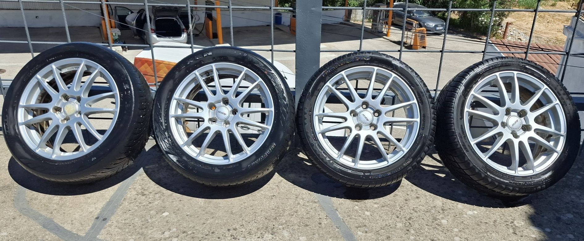 Jantes c/pneus 5x112 225/50R17