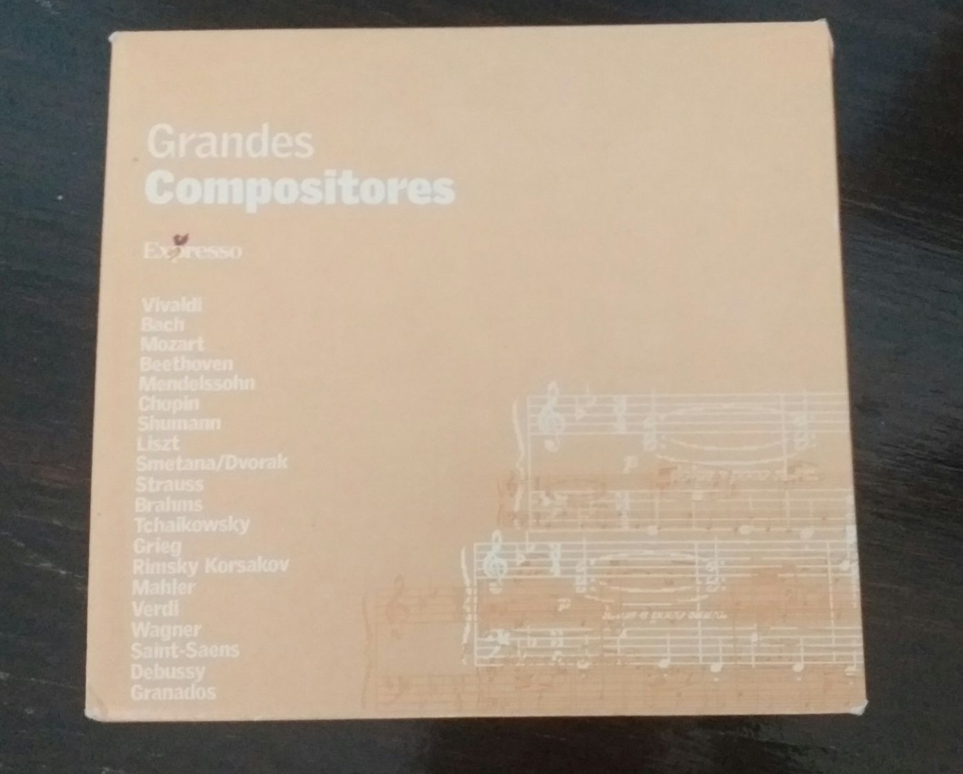 Colecção Grandes compositores 
20 CD música com caixa