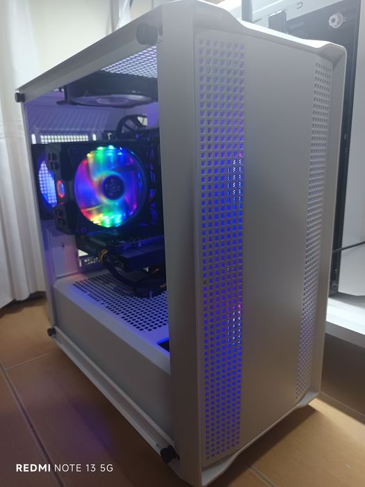 Desktop ASUS i7 7700 4.2 GHz Turbo
P
