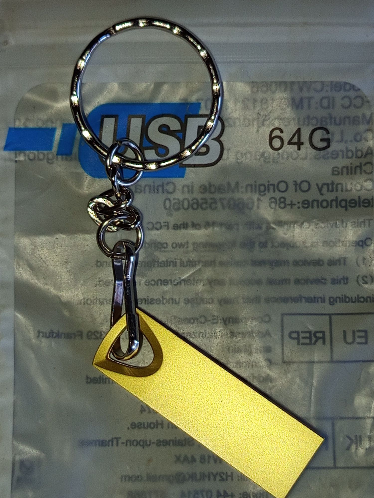 Флешка USB обьём 64 GB. Новая.