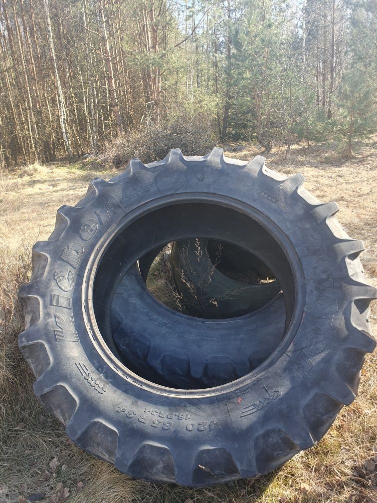 Opony do ciągnika 420/85/R34