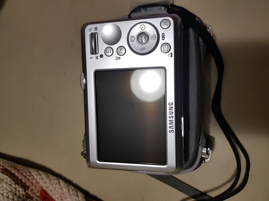 Samsung Digital Camera, 10.2 MP64584477592833121