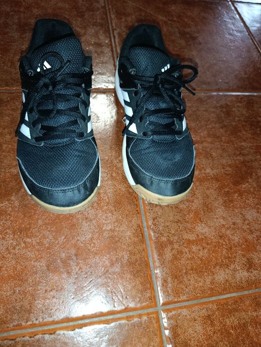 Sprzedam buty sportowe Adidas
