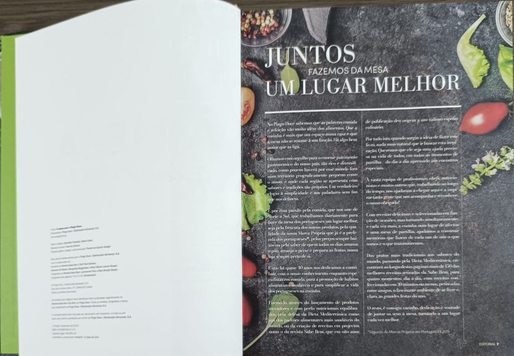 Livro " Á mesa - Pingo doce"
