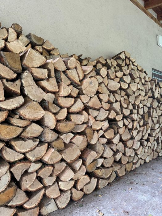 Drewno opałowe sezonowane sosna , liściaste dąb buk akacja