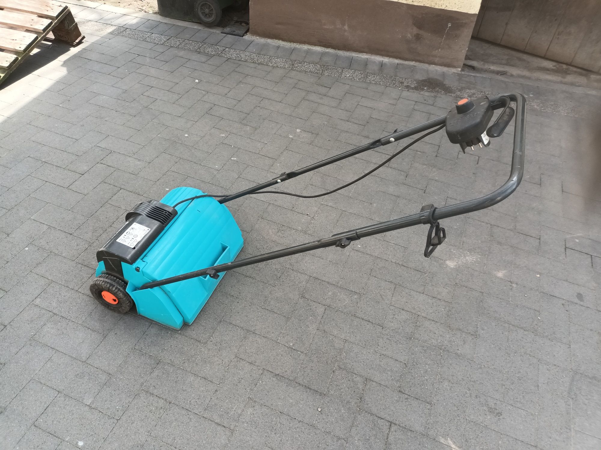 Wertykulator Gardena EVC  1000