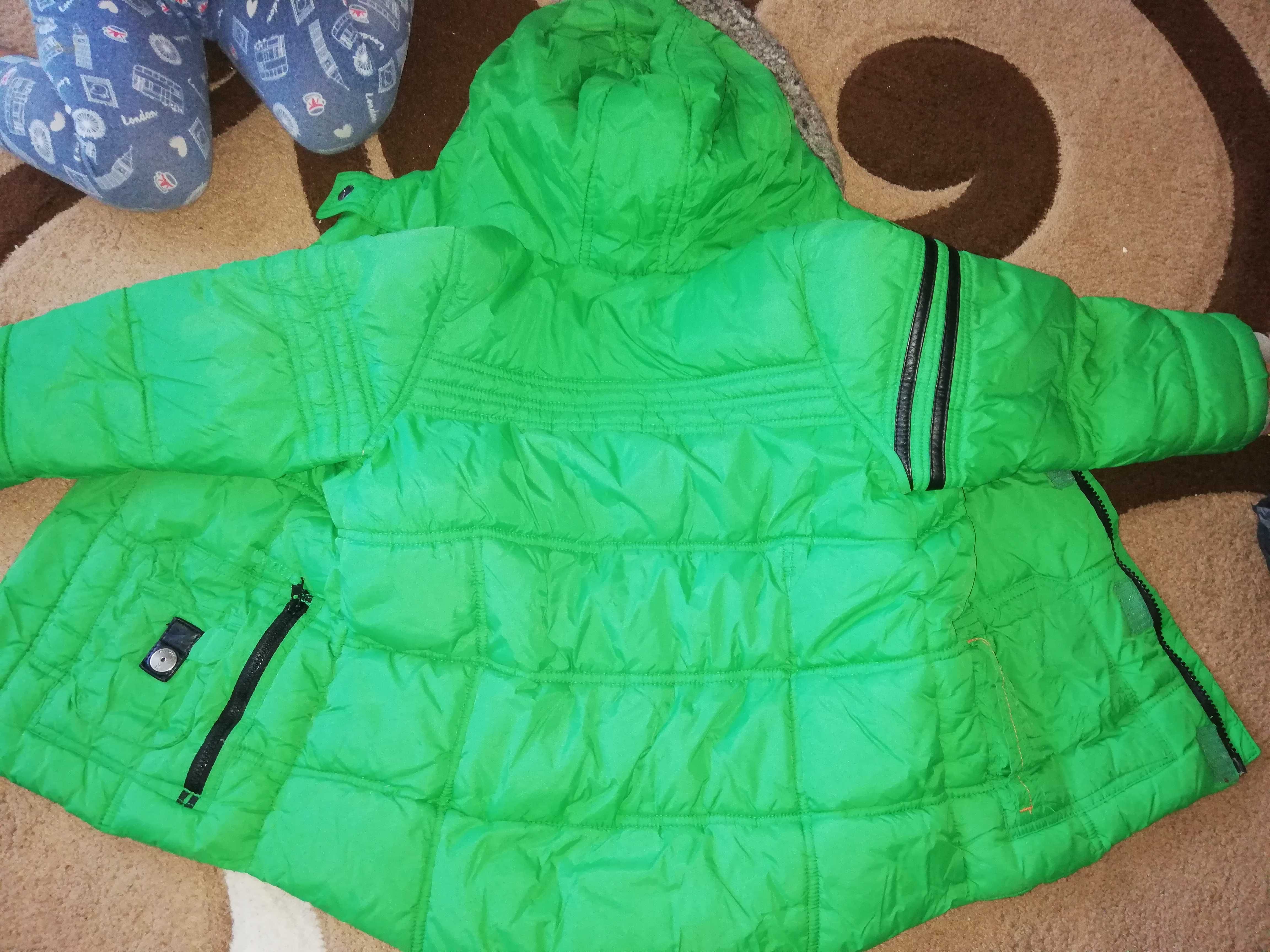 Тепла куртка на хлопчика 4-5 років