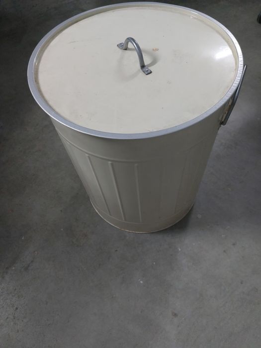 Balde para lixo 50 L bege