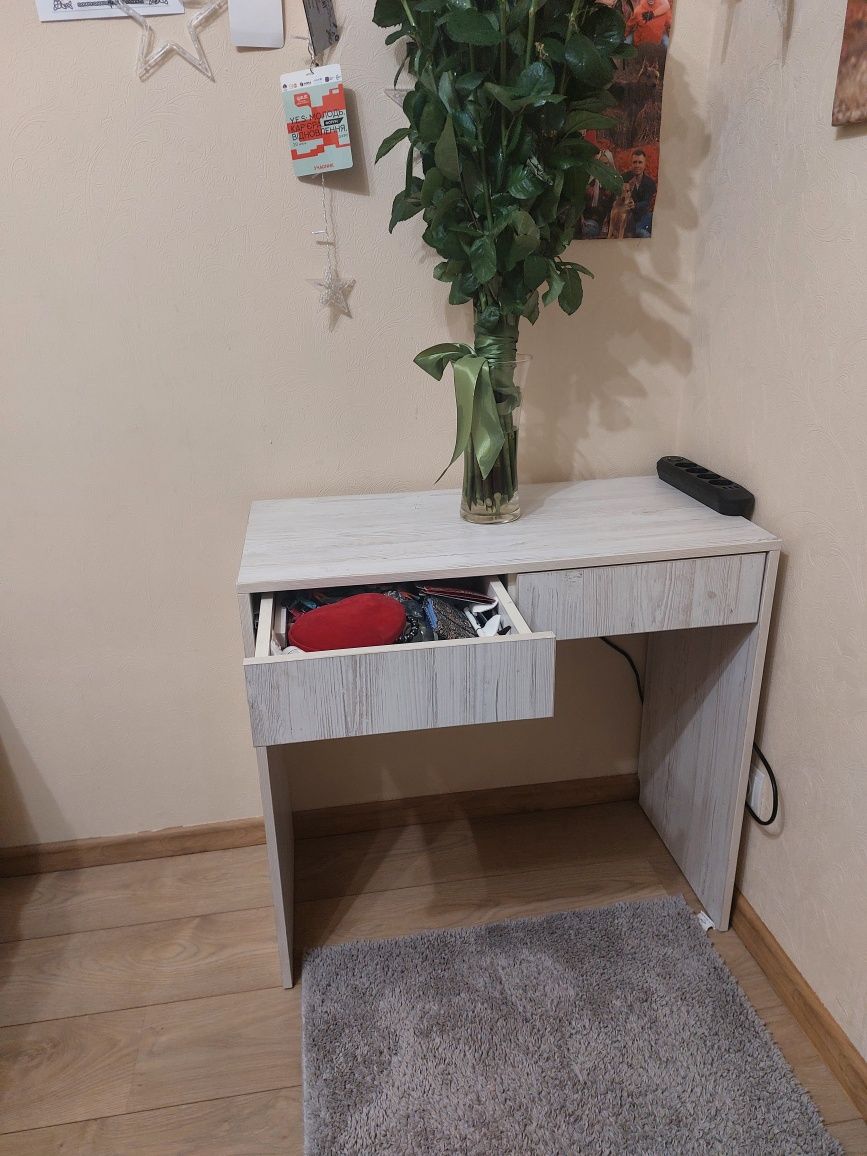 Косметичний столик 40*80