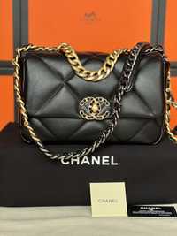 Torebka Flap Bag 19 Chanel Black Leather