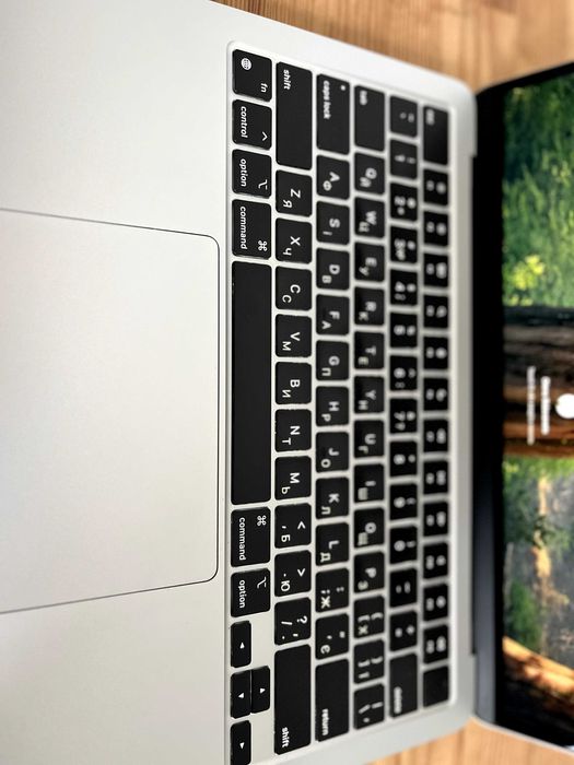 MacBook Air M2 8/256, SLV