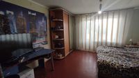 Продам 3 кімнатну квартиру на Космонавтів 3030