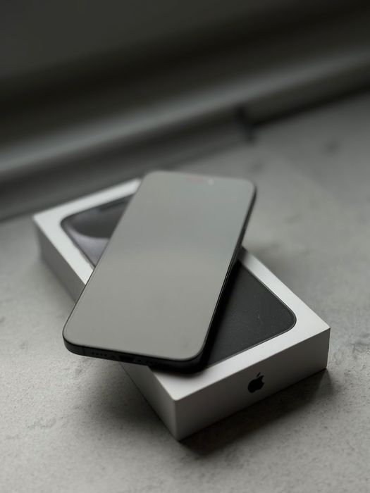 iPhone 15 pro max 256gb czarny. Stan bardzo dobry, kondycja 85%