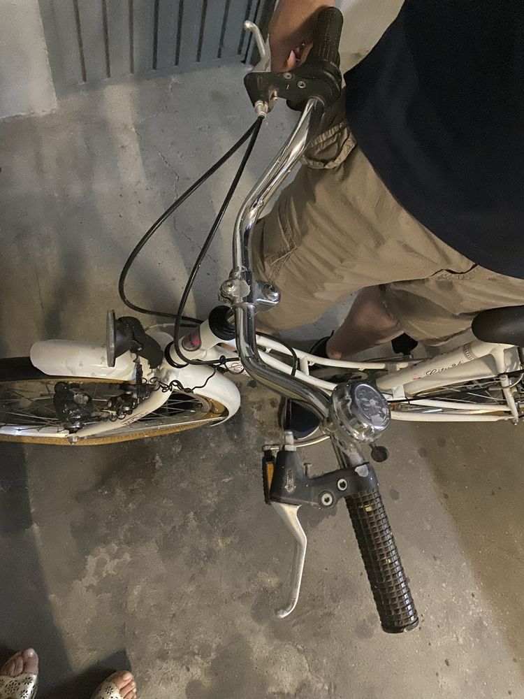 Bicicleta para crianca/adolescente