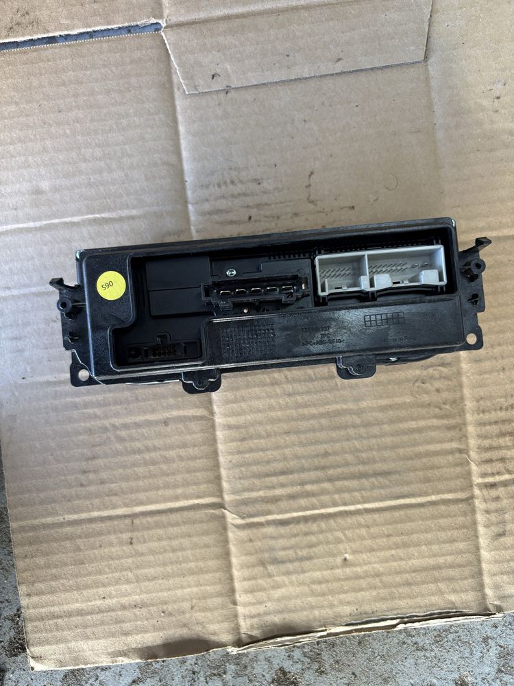 Panel klimatyzacji VW T6