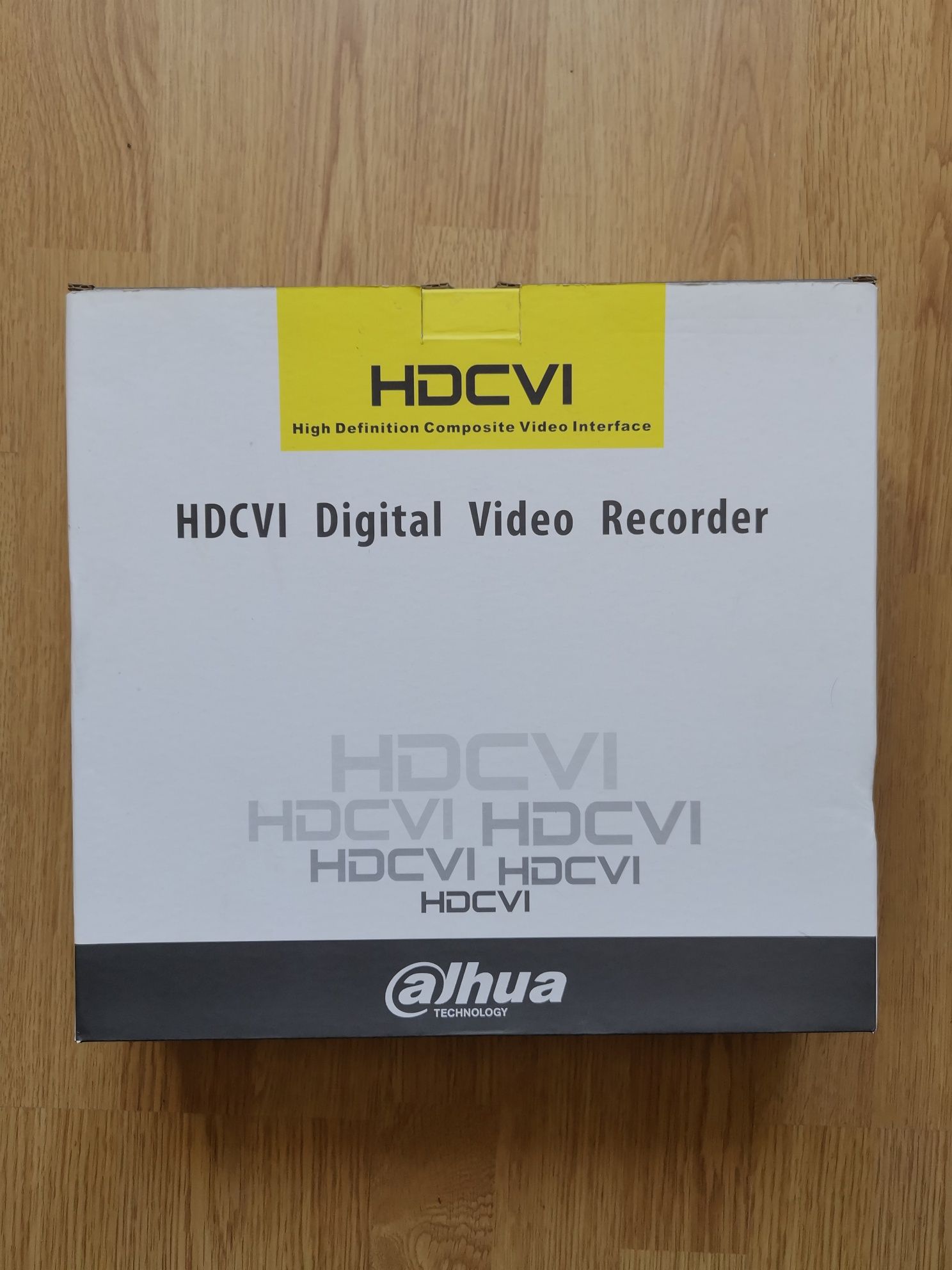 Відеореєстратор Dahua DH-HCVR4104HS-S2
