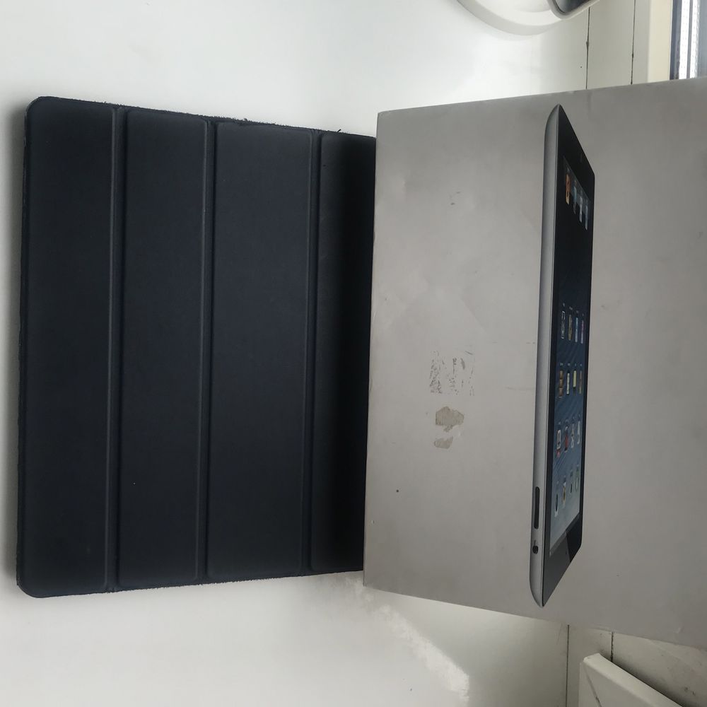 Планшет Apple iPad 4