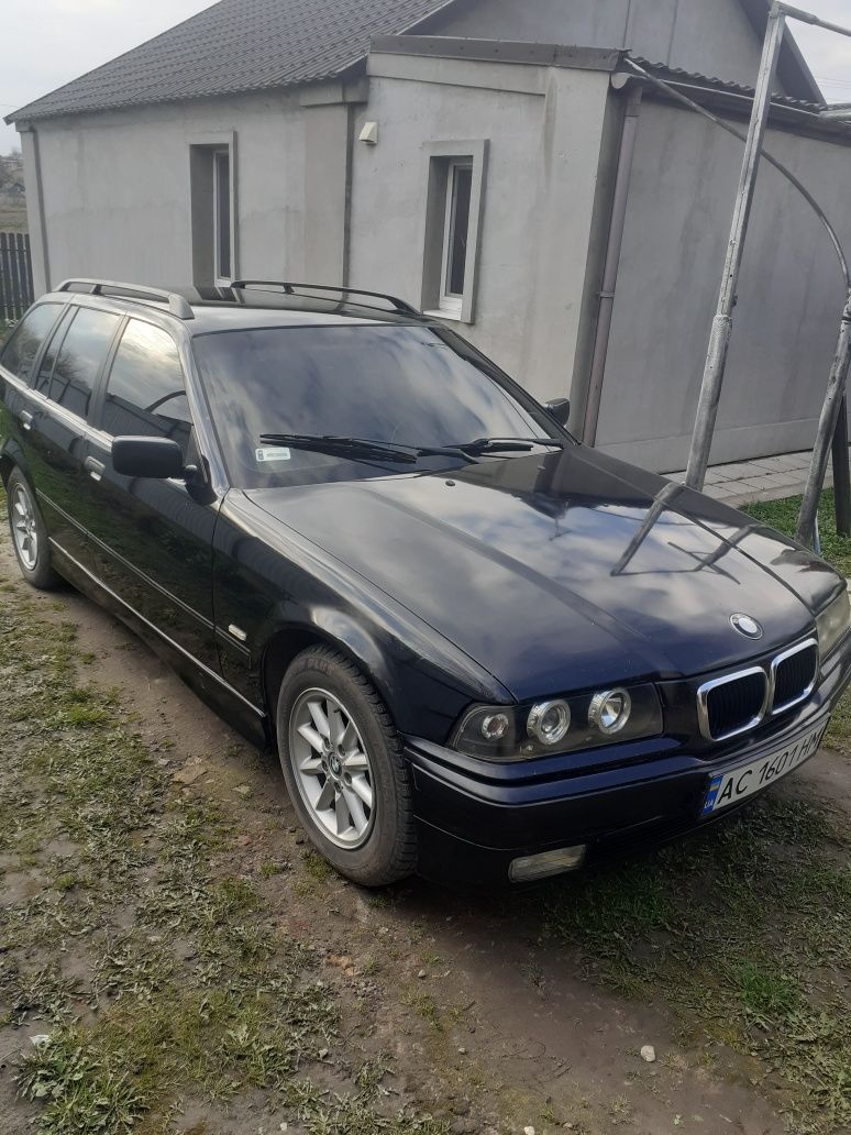 Продам BMW 3. 1.6і