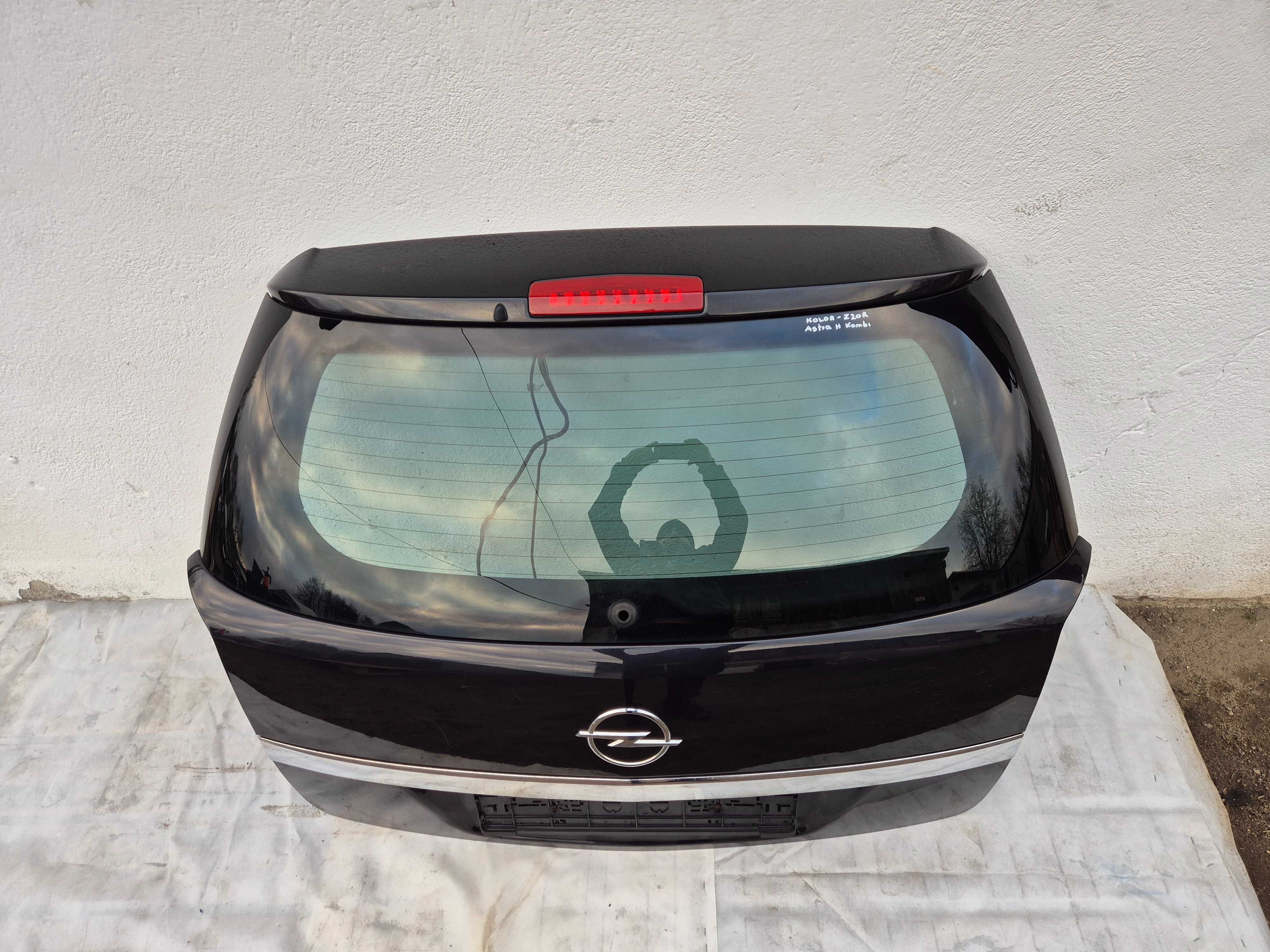 Tylna Tył Klapa Bagażnika Opel Astra III H Kombi Z20R CZARNA 04-14r