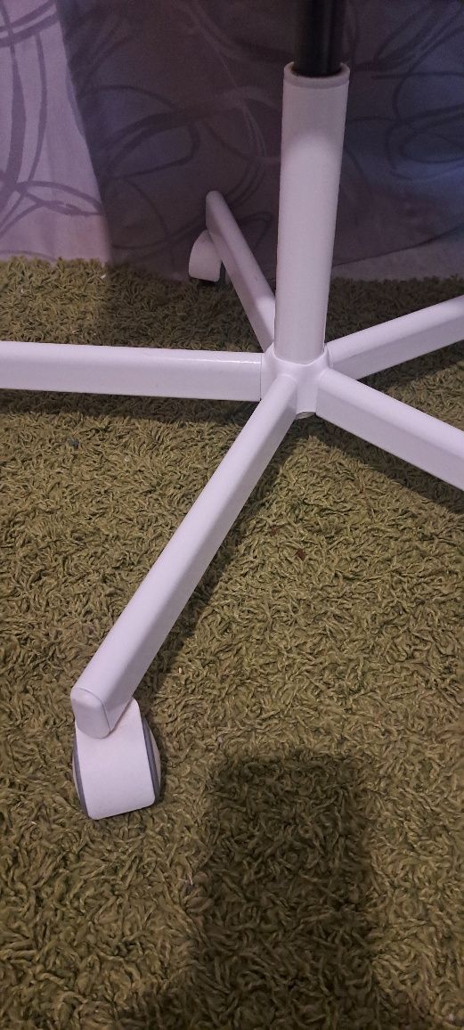 Krzesło biale ,-IKEA