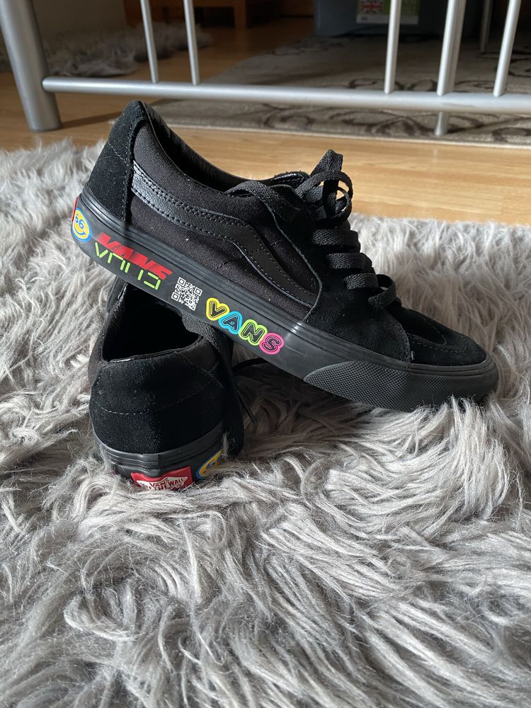 Trampki Vans kolorowe printy na gumie r.39