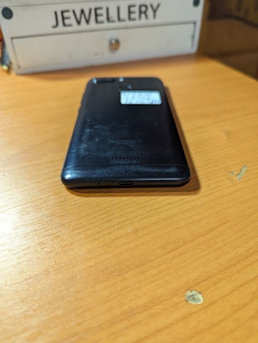 Redmi 6 4/64gb робочий повністю