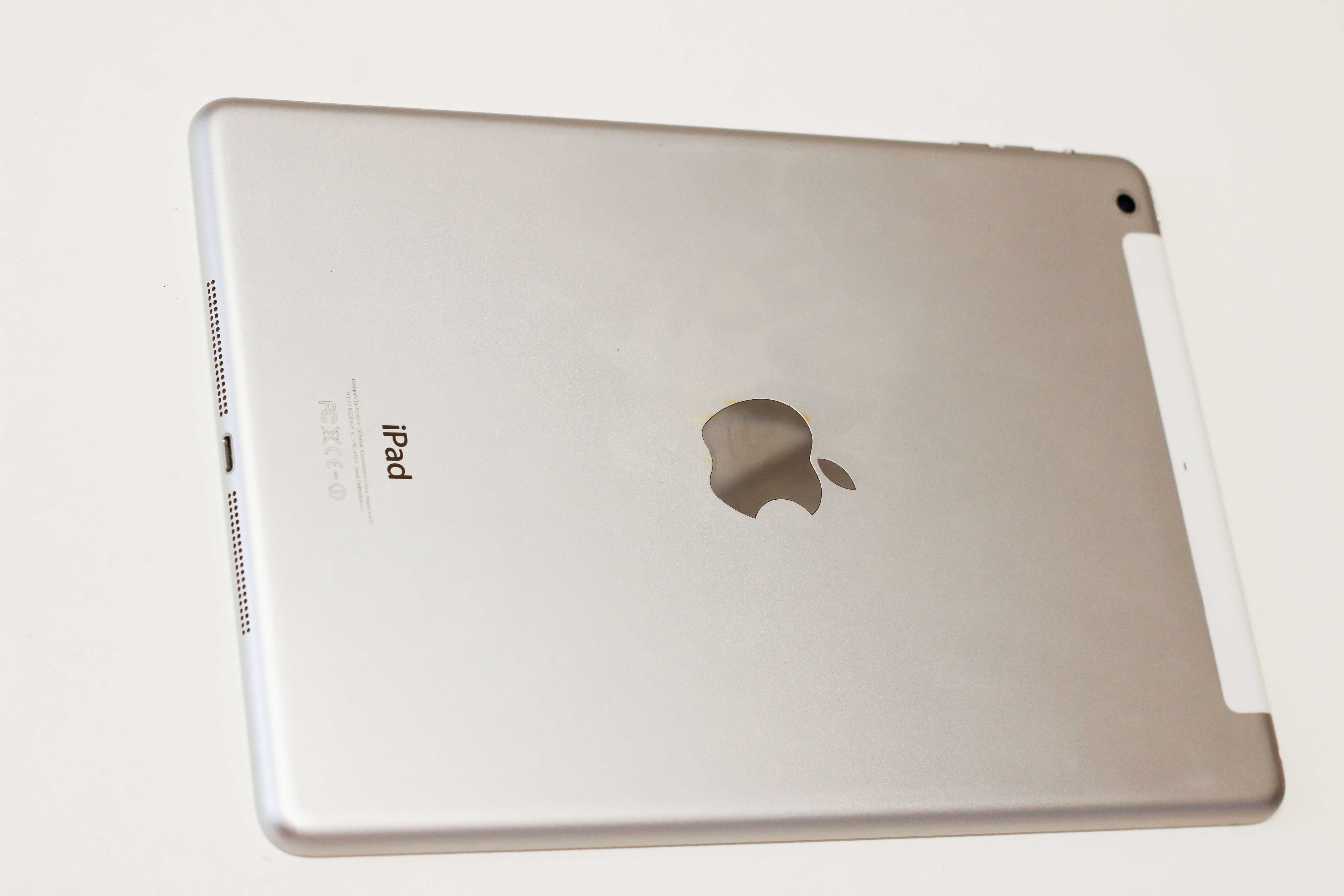 Apple iPad Air 1 A1475 32GB, Wi-Fi+4G, 9.7" +кабель эпл айпад эйр