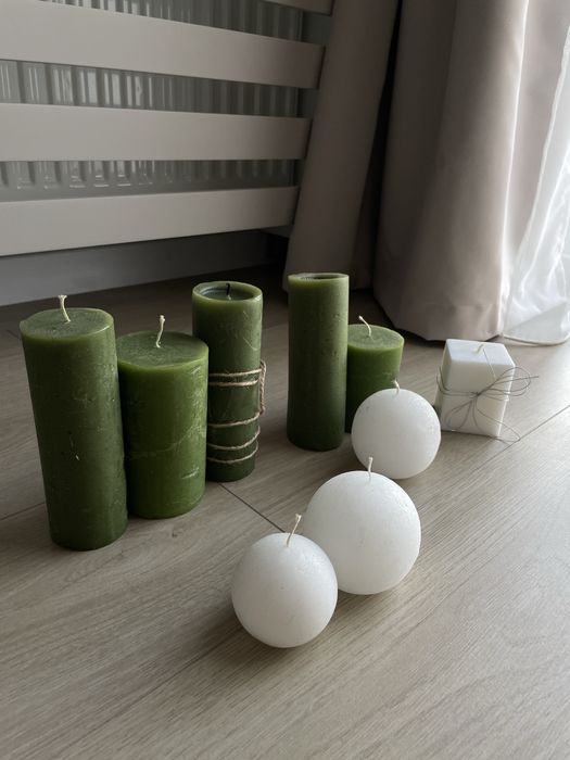 Набір декоративних свічок зелені білі