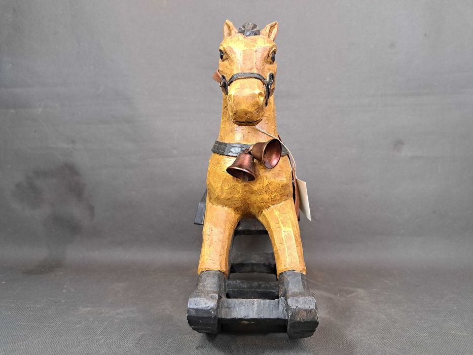 Koń na biegunach, figura, ręcznie wykonana