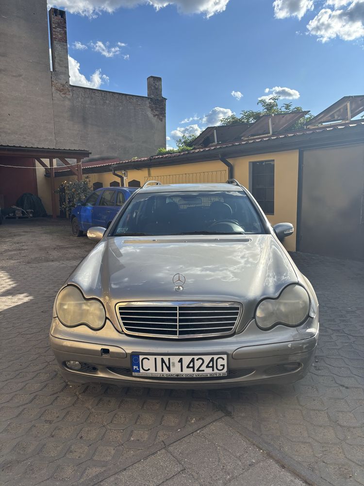 Mercedes 2.2 CDI kombi  !!OPIS!! HAK