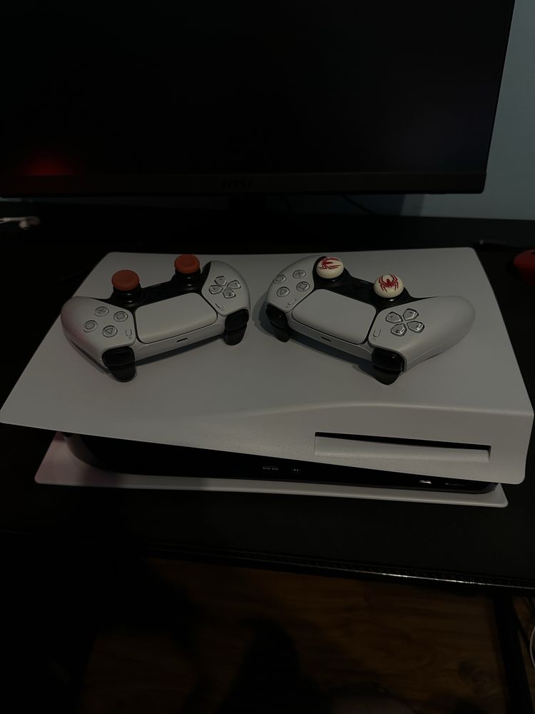 Playstation 5 + DualSense + Аккаунт з топовими іграми