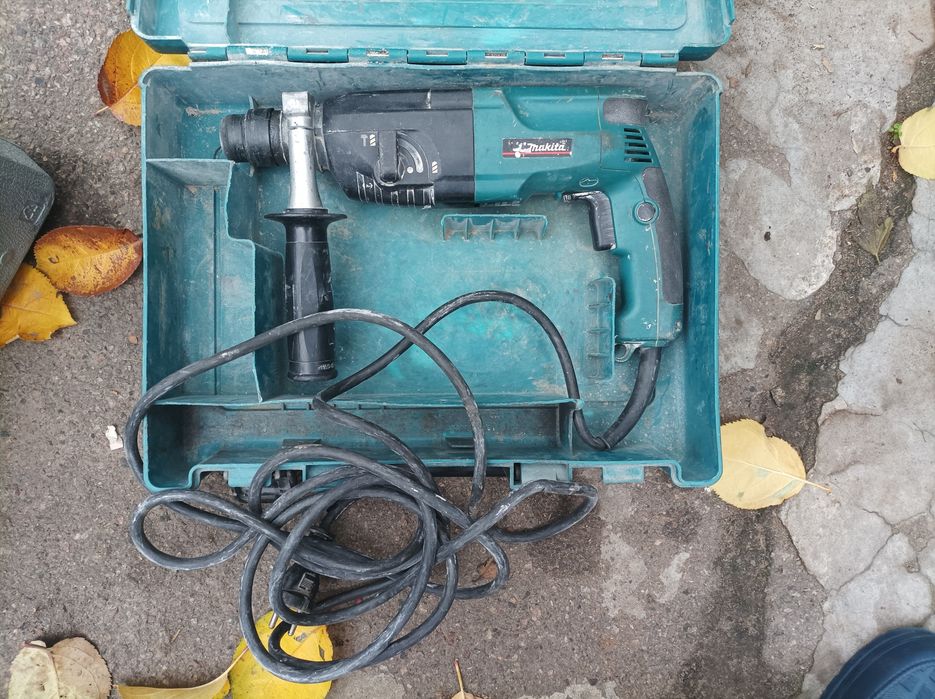 Перфоратор Makita в кейсе