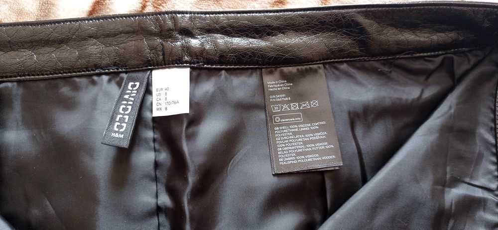 Жіноча    спідниця