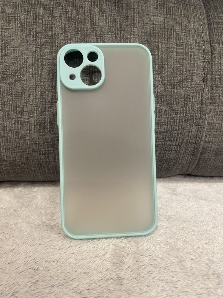 Etui do iPhone 14 matowe z osłoną na aparat. Całkiem nowe.