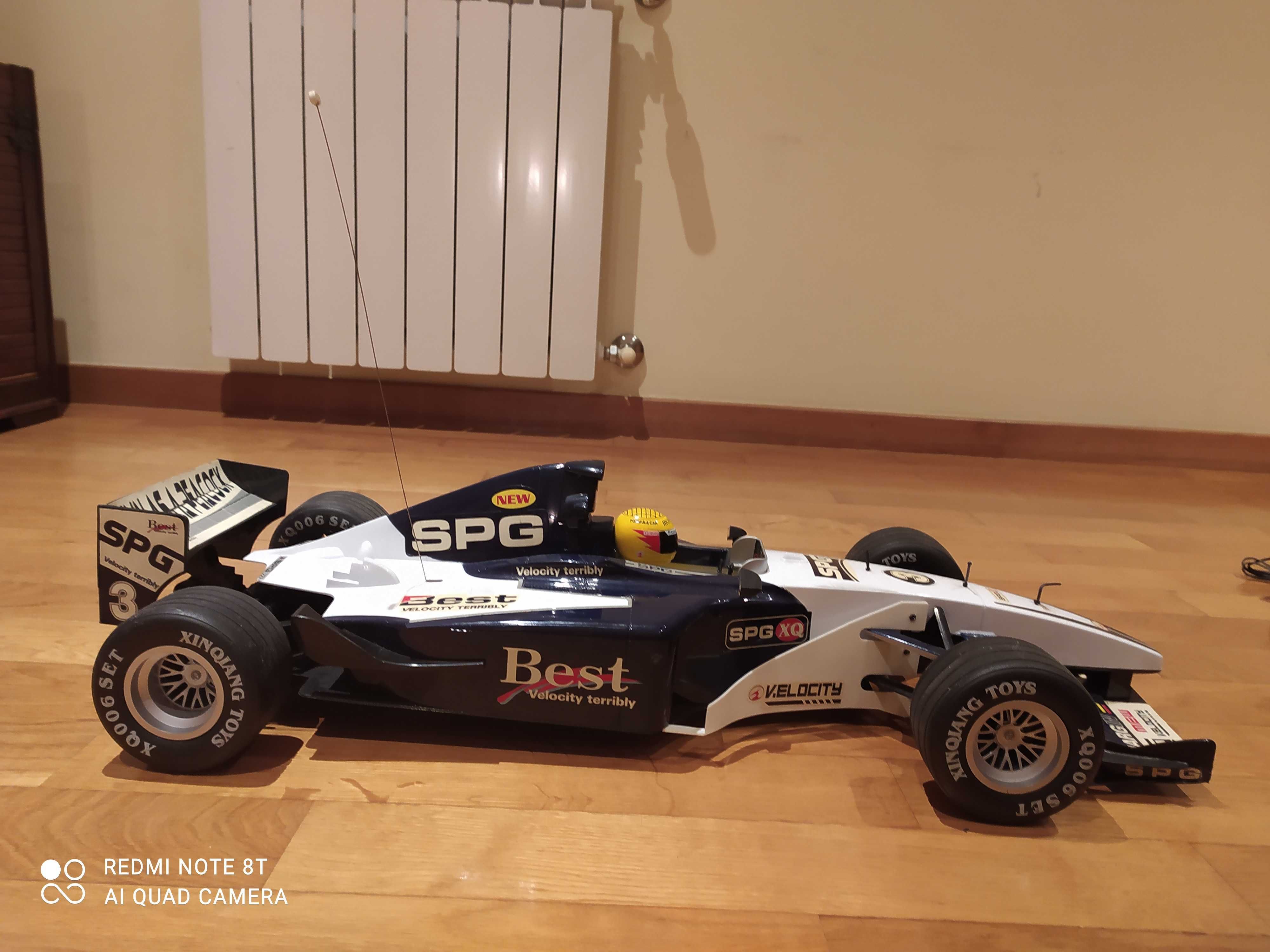 Carro telecomandado Formula 1 marca XinQiang Toys escala 1:6