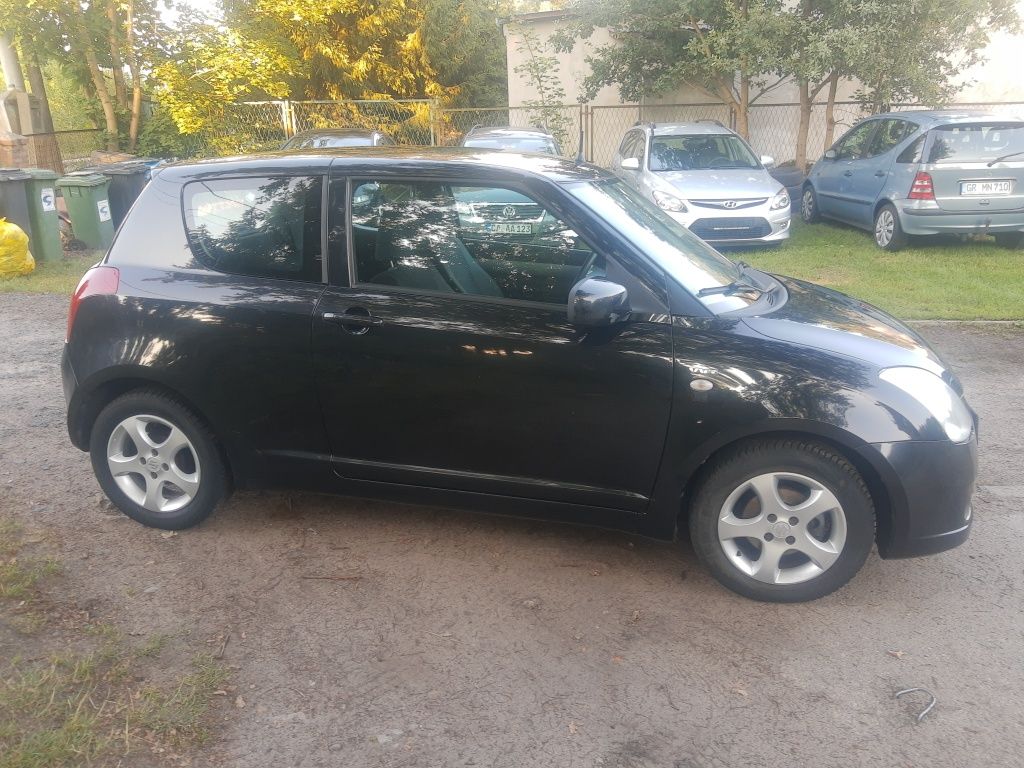 Suzuki Swift 1.5 benzyna ładny stan z Niemiec