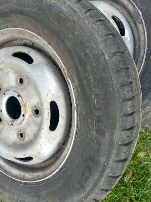 Sprzedam komplet opon 195/70/15c