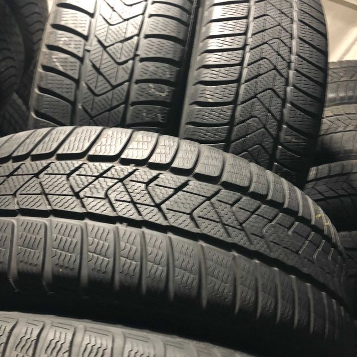 Шини б/у 225/55 R17 Pirelli Sottozero 3 Winter Ran Flat Комплект Пара