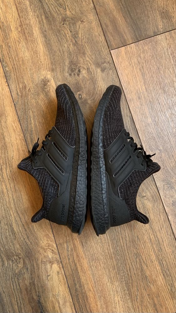 Adidas Ultraboost DNA 4.0 27,5 см Оригінал Чорні