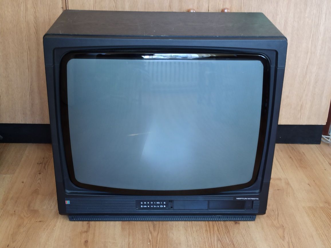 Telewizor Unimor Neptun M750TK sprawny z pilotem
