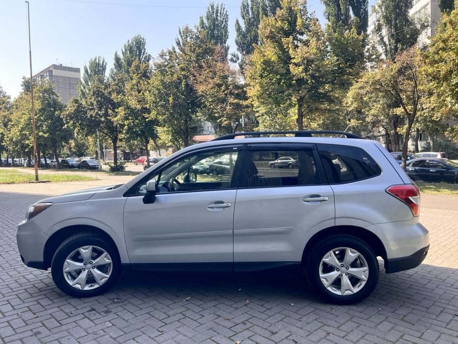 Субару форестер в отличном состоянии